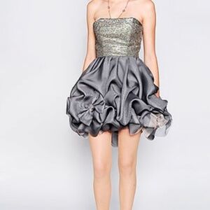 Alice + Olivia, coacktail dress as shown Runway Size 2